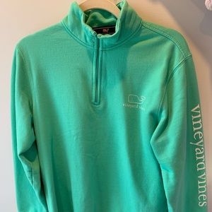 vineyard vines sweatshirt